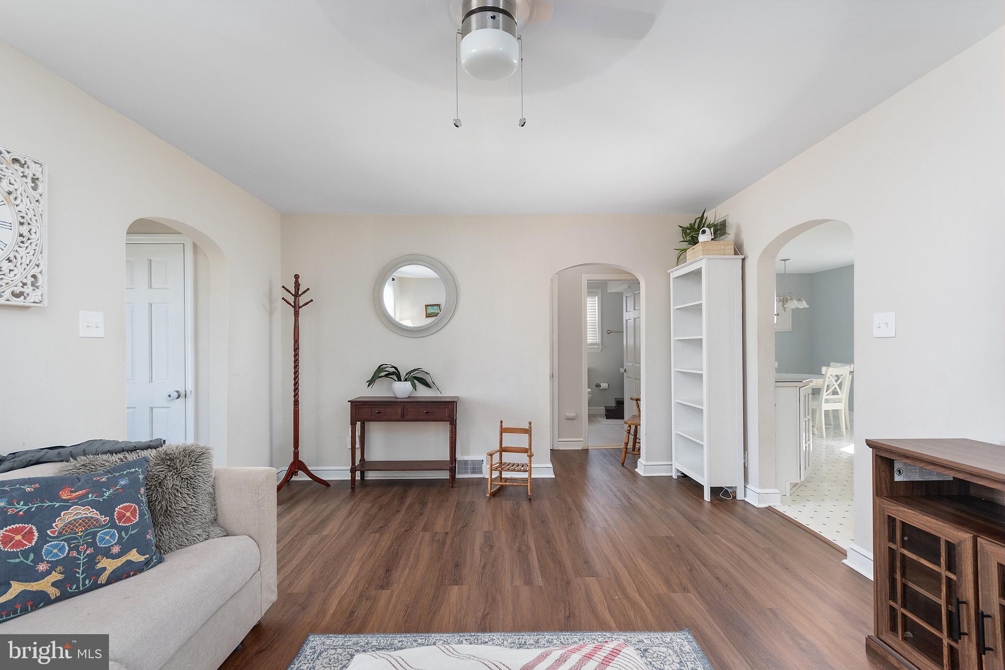 34 South Fellowship Road Maple Shade, NJ 08052 - Photo 4 of 27 a living room with furniture and a wooden floor