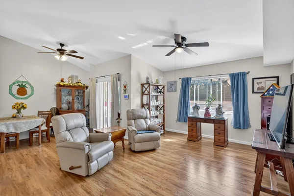 $171,900 | 201 Southwest Palm Drive, Unit 201, Port St. Lucie, FL 34986