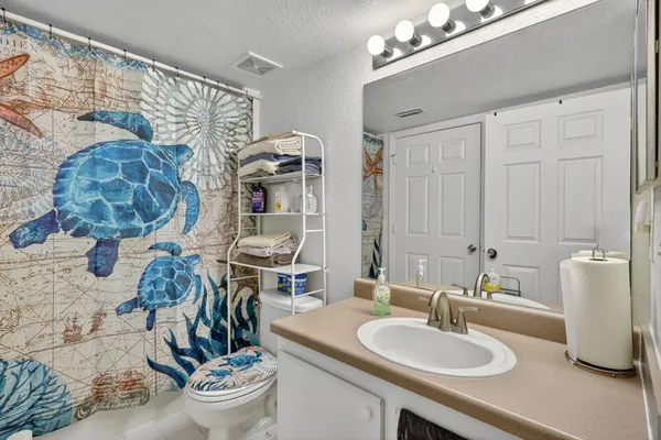 $171,900 | 201 Southwest Palm Drive, Unit 201, Port St. Lucie, FL 34986