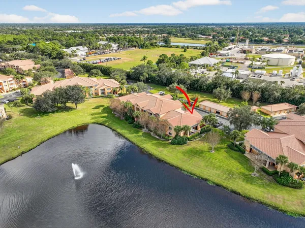 $171,900 | 201 Southwest Palm Drive, Unit 201, Port St. Lucie, FL 34986