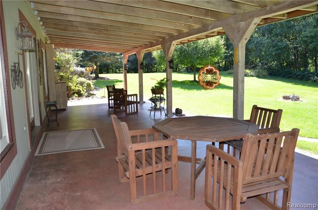 12480 North Territorial Road Dexter, MI 48130 - Photo 6 of 27