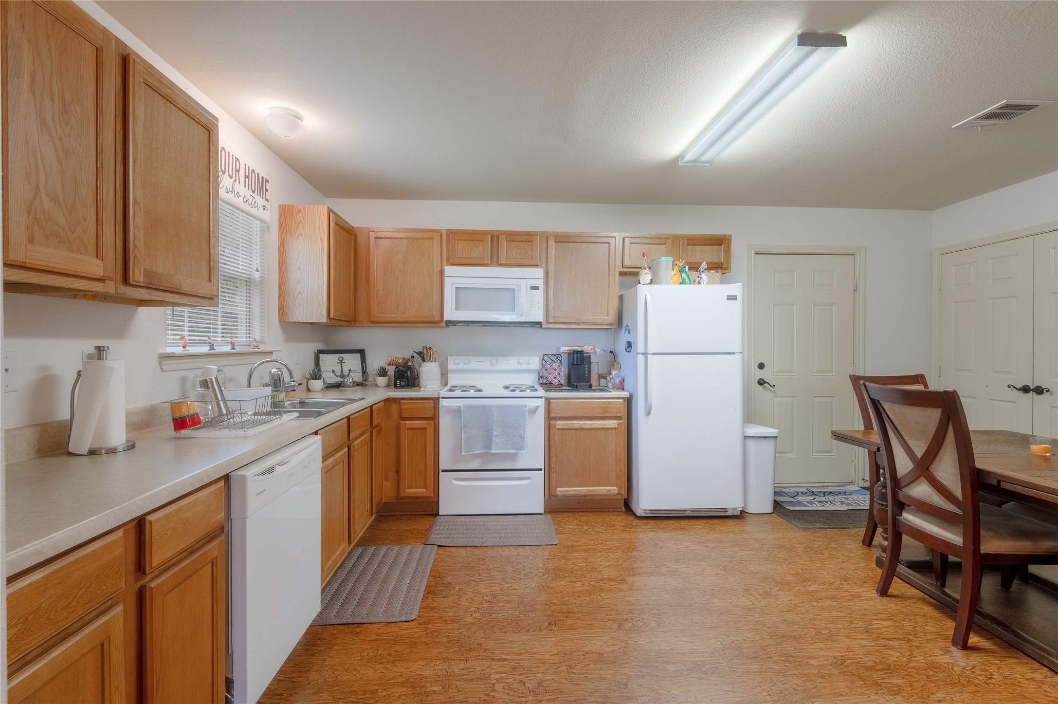 405 Peacock Path Trinity, TX 75862 - Photo 15 of 49
