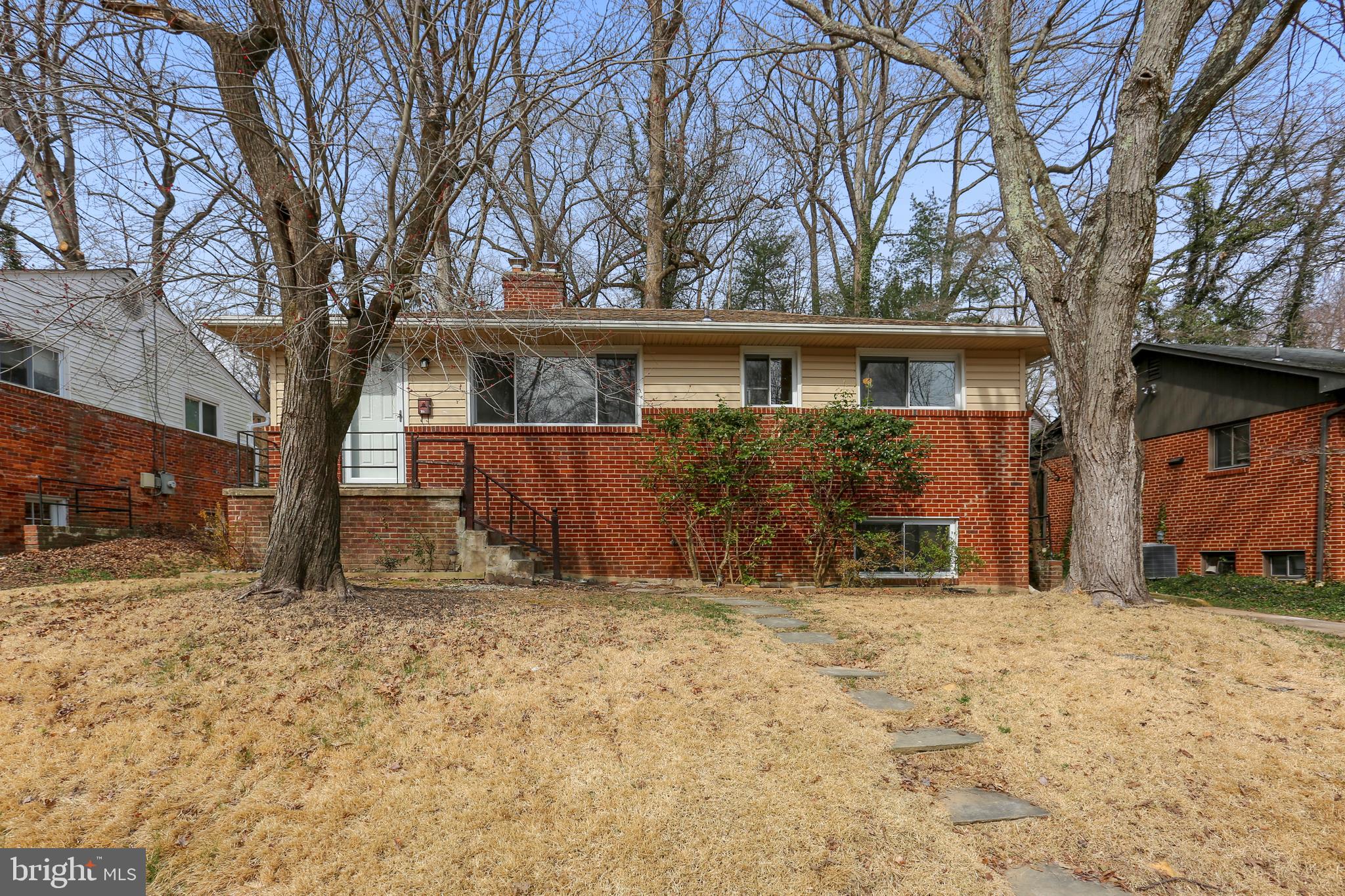 10708 Lockridge Drive Silver Spring, MD 20901 - Photo 2 of 43