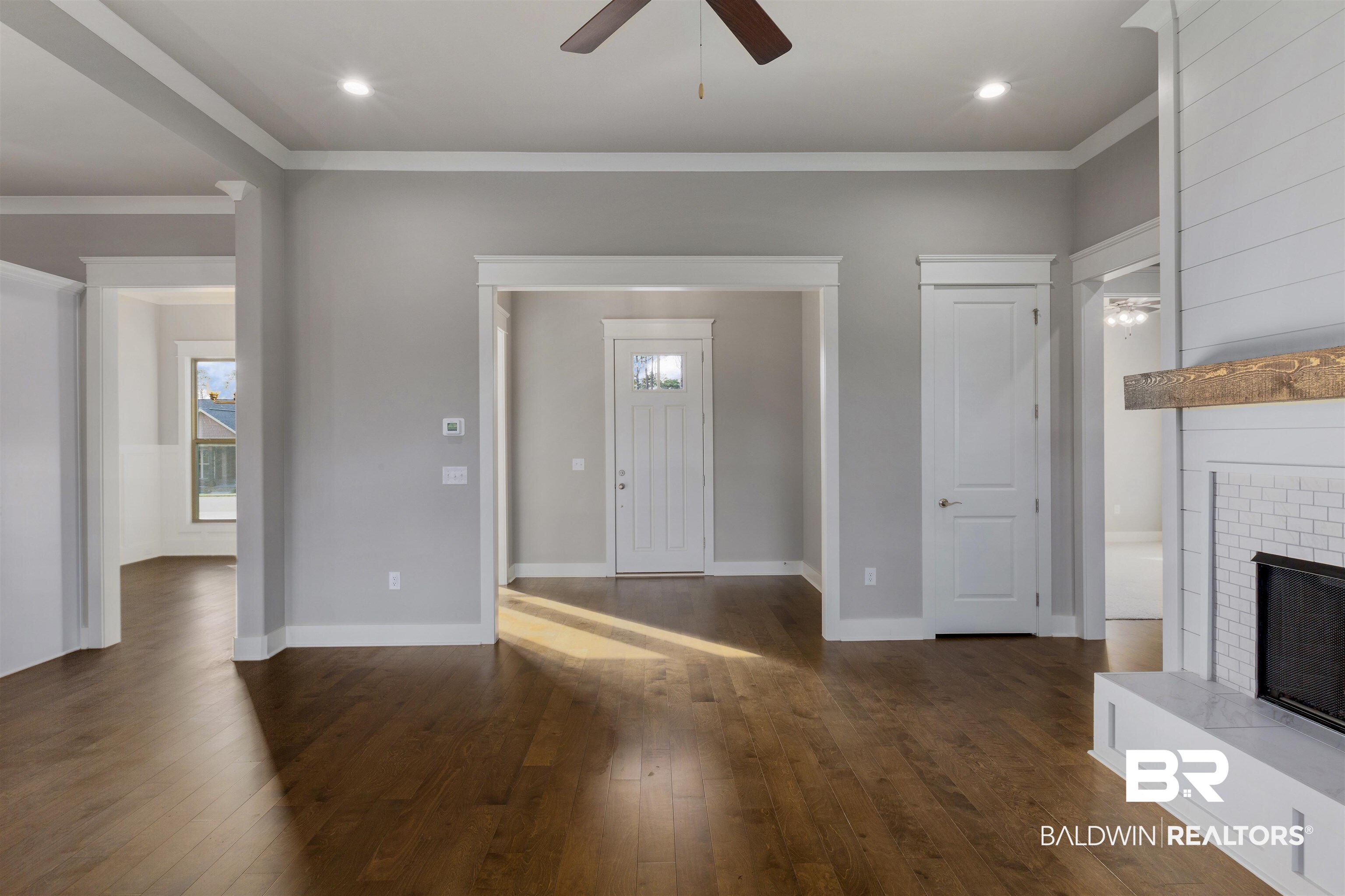 19726 Bunker Loop Fairhope, AL 36532 - Photo 4 of 29 Foyer/Living