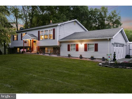 53 Hawkin Road Medford, NJ 08055 - Photo 1 of 22