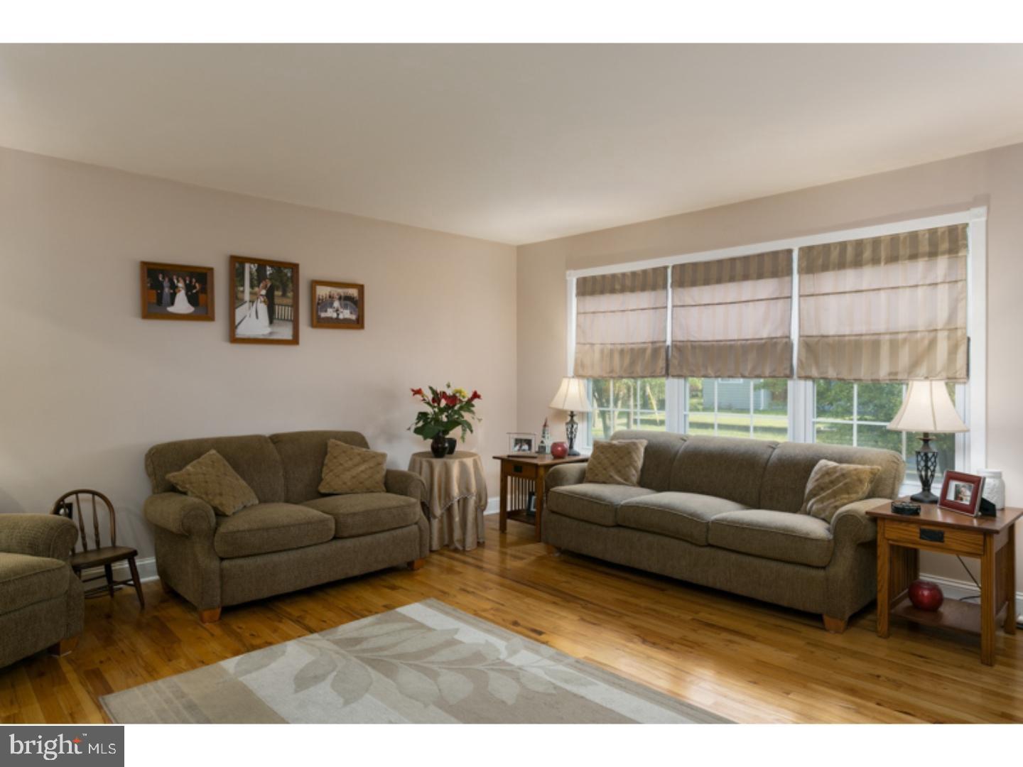 53 Hawkin Road Medford, NJ 08055 - Photo 2 of 22
