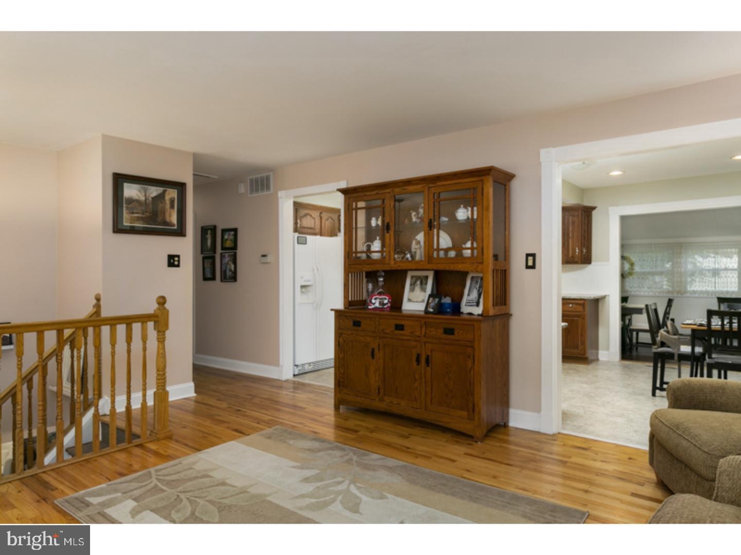 53 Hawkin Road Medford, NJ 08055 - Photo 3 of 22