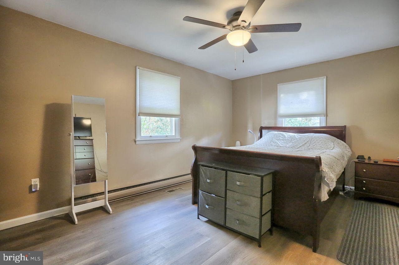 495 Beaver Road Harrisburg, PA 17112 - Photo 29 of 34 Owners suite