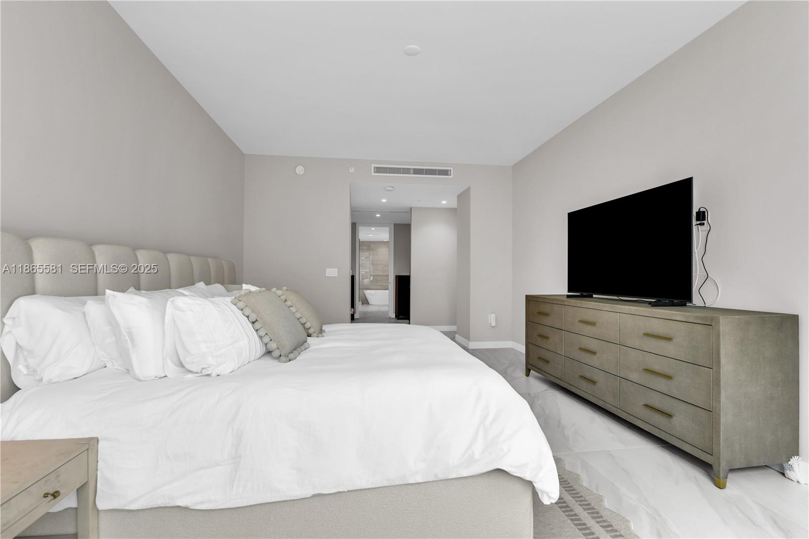 220 Southeast Mizner Boulevard, Unit 414 Boca Raton, FL 33432 - Photo 29 of 47