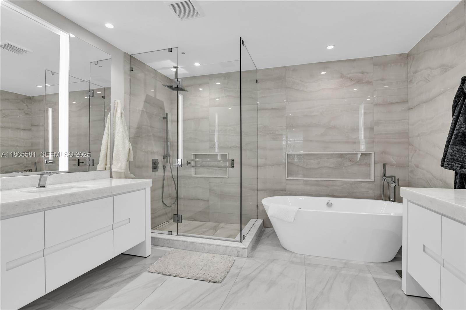 220 Southeast Mizner Boulevard, Unit 414 Boca Raton, FL 33432 - Photo 34 of 47