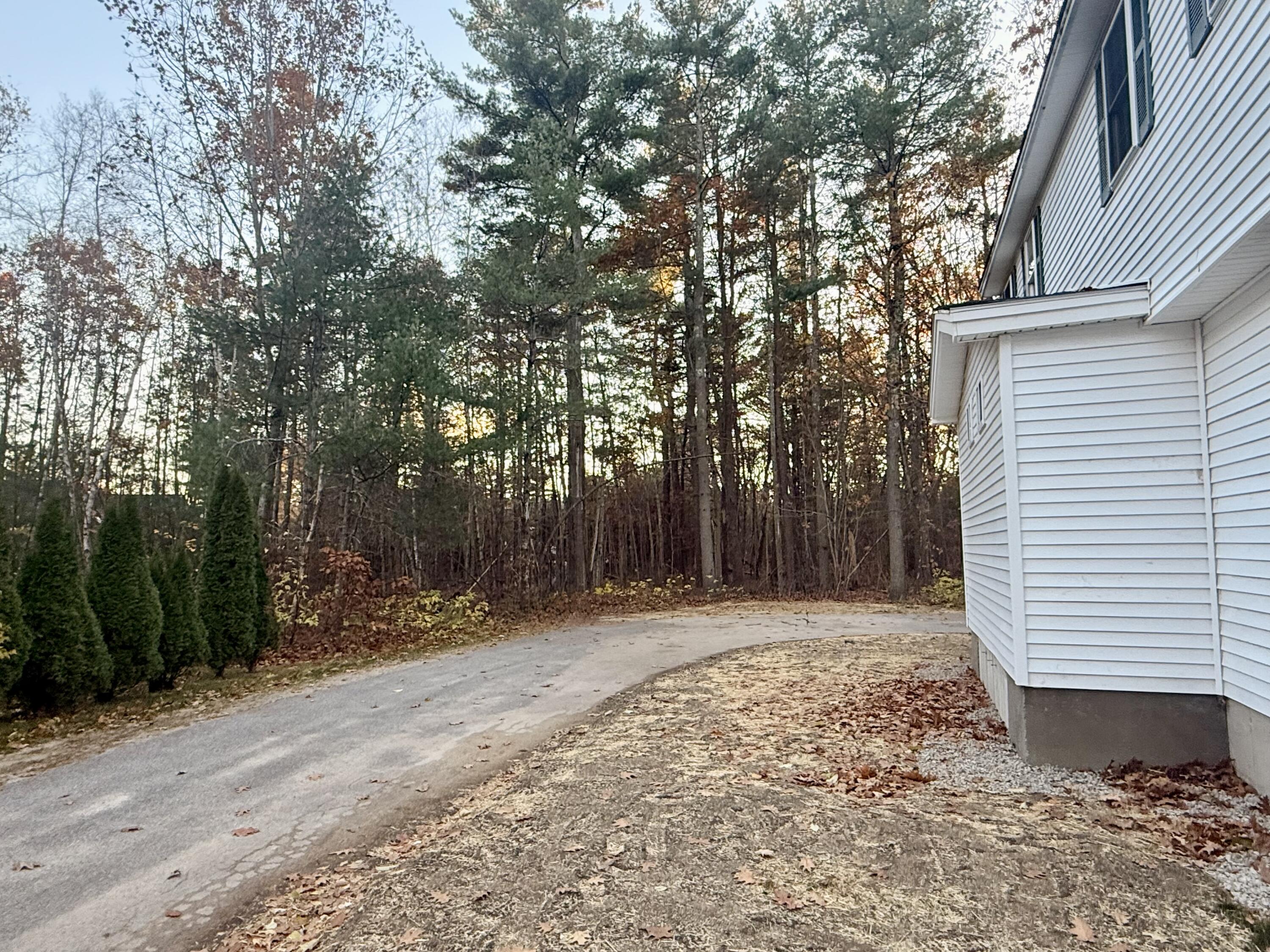 23 Lilac Lane, Unit 23 Kennebunk, ME 04043 - Photo 39 of 44 Private Driveway
