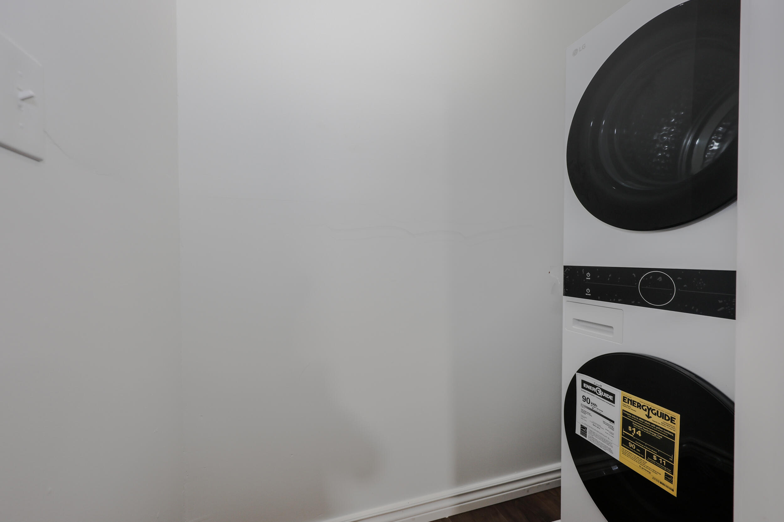 23 Lilac Lane, Unit 23 Kennebunk, ME 04043 - Photo 5 of 44 Laundry Room