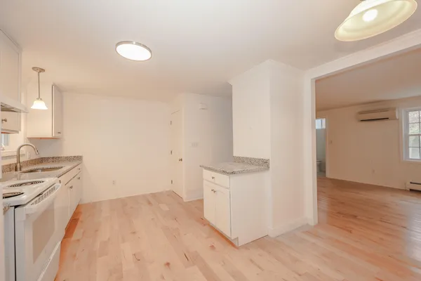 $460,000 | 23 Lilac Lane, Unit 23, Kennebunk, ME 04043