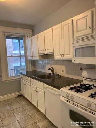 $3,600 | 30 Chiswick Road, Unit 4, Boston, MA 02135