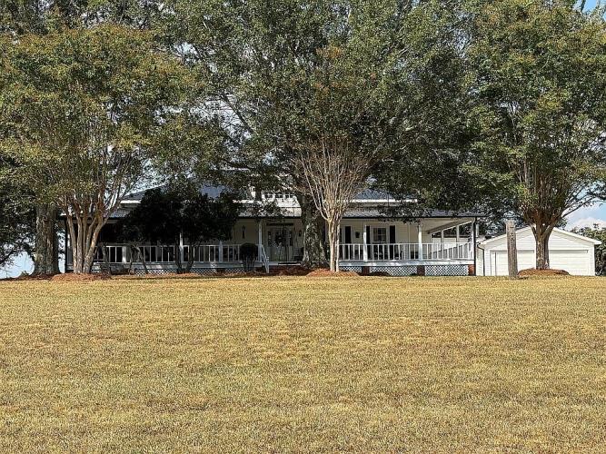 818 Corinth-Five Points Road Buchanan, GA 30113 - Photo 1 of 26