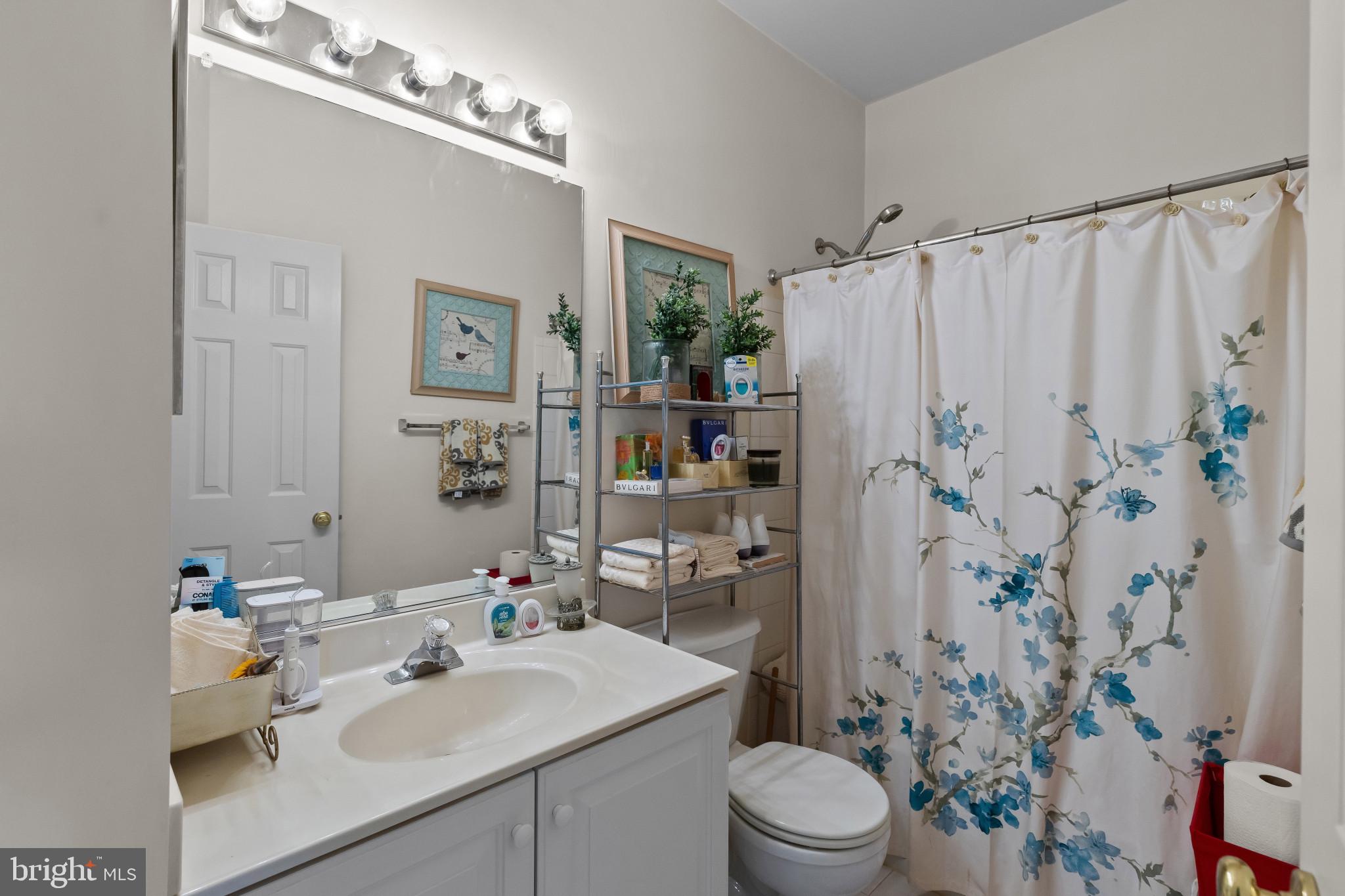 13025 Middlebrook Road Germantown, MD 20874 - Photo 17 of 40 Bathroom 1