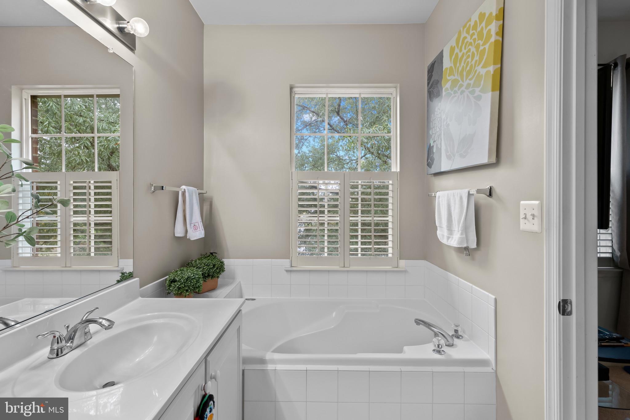 13025 Middlebrook Road Germantown, MD 20874 - Photo 27 of 40 Primary Bathroom