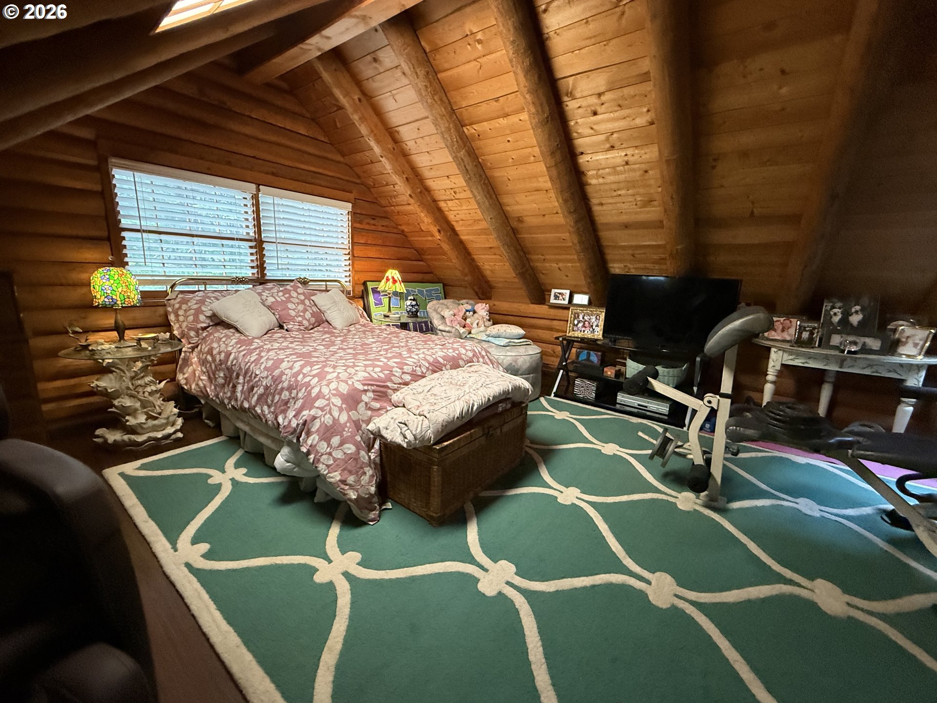 440 Forrest Road Azalea, OR 97410 - Photo 32 of 48 Bedroom