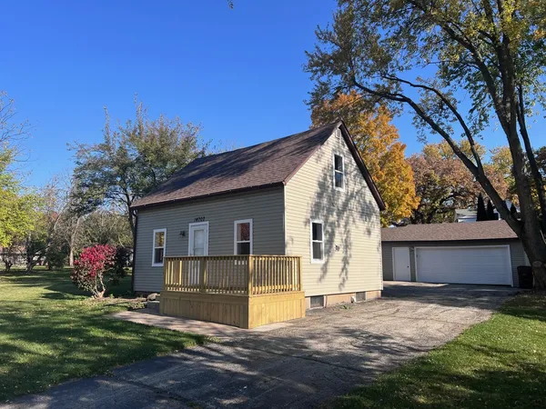 a front view of house with yard