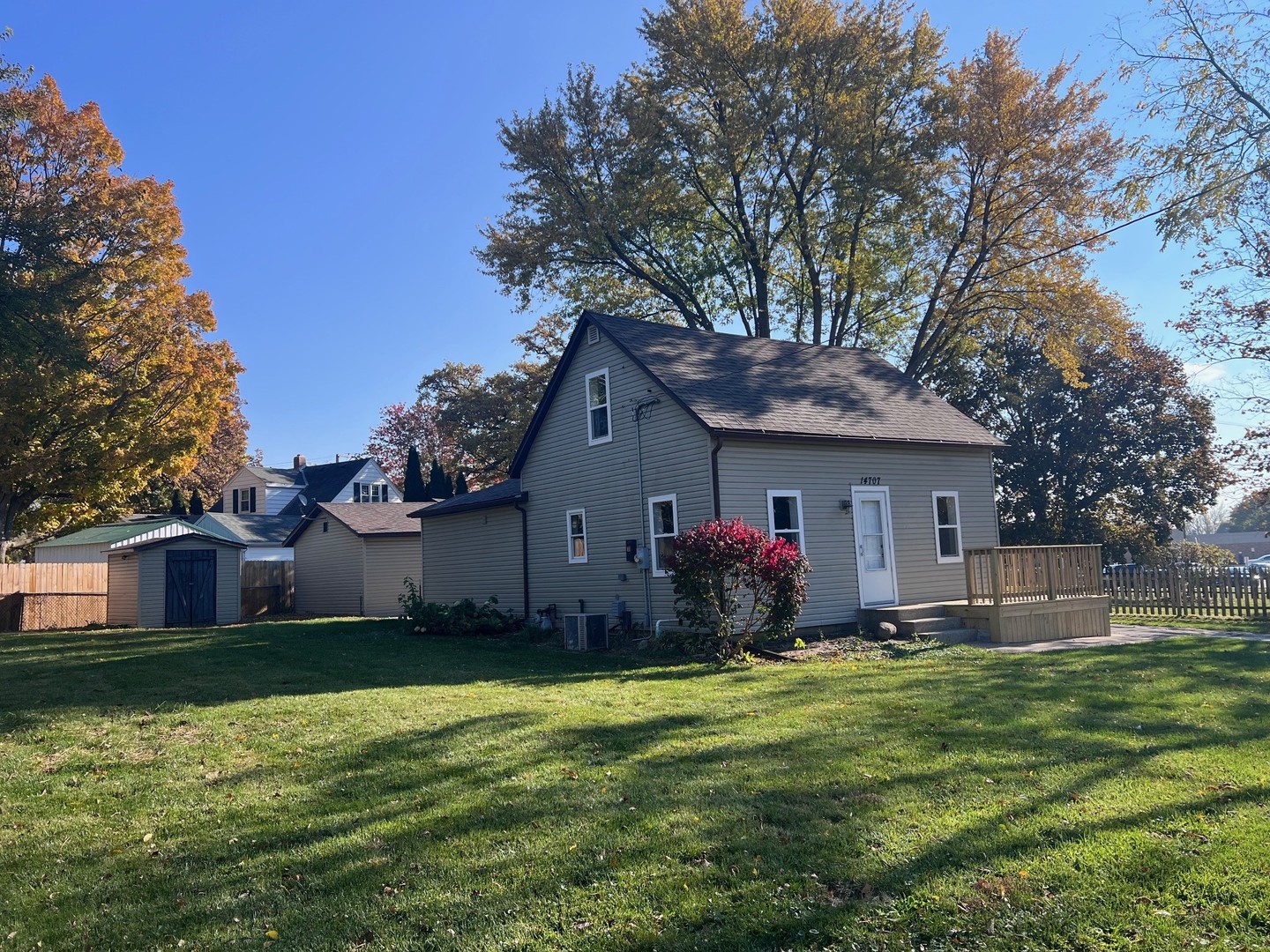 14707 Caledonia Road Caledonia, IL 61011 - Photo 3 of 37 a front view of house with yard and green space