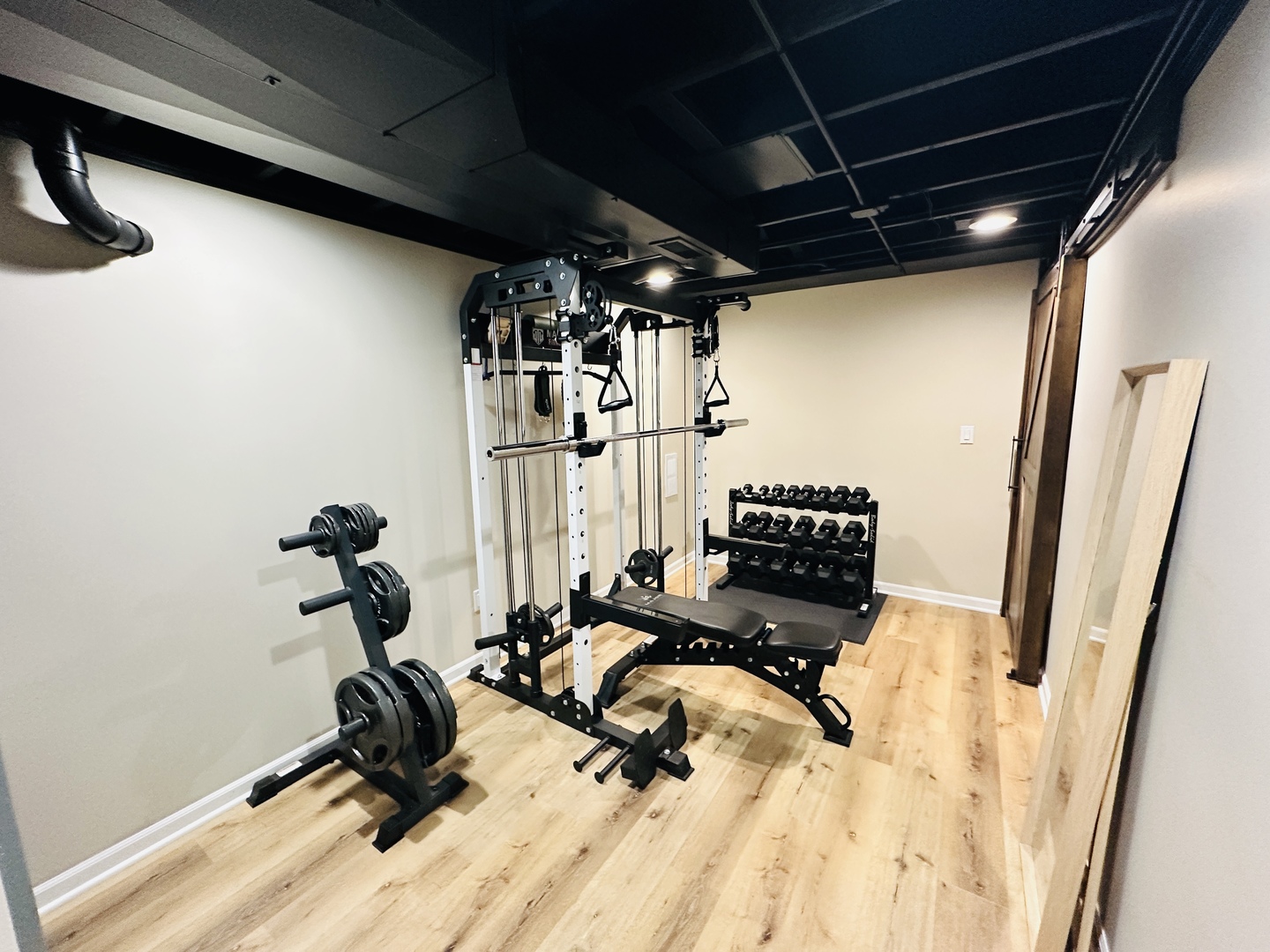 963 Oak Ridge Boulevard Elgin, IL 60120 - Photo 26 of 29 a view of a room with gym equipment
