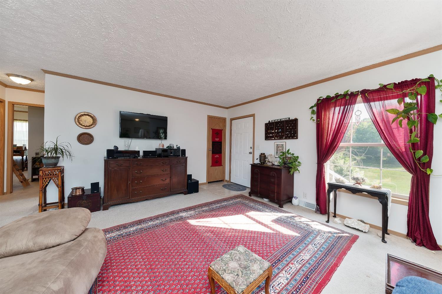 7775 Gardner Road Georgetown, OH 45121 - Photo 4 of 31