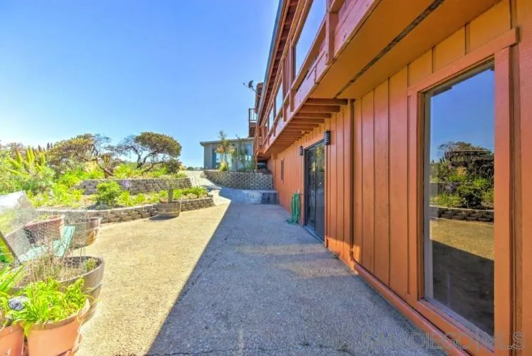 404 Hidden Valley Road Watsonville, CA 95076 - Photo 25 of 69