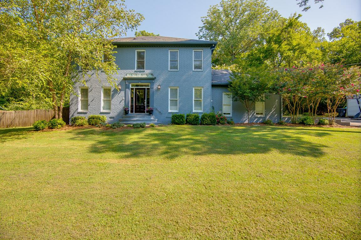 5580 Vanderbilt Road Old Hickory, TN 37138 - Photo 4 of 28 a view of a house with a swimming pool
