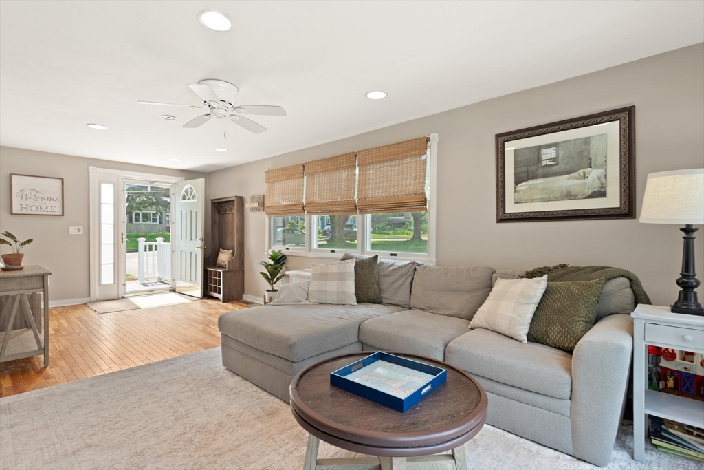 20 Harriman Road Hudson, MA 01749 - Photo 8 of 20 Gallery Image 8