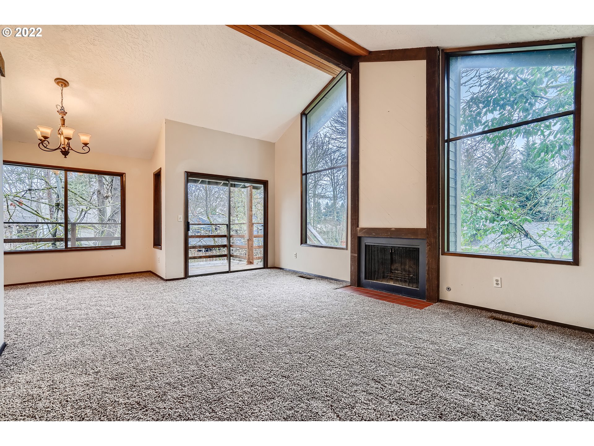 9823 Southwest Quail Post Road Portland, OR 97219 - Photo 23 of 31 Gallery Image 23