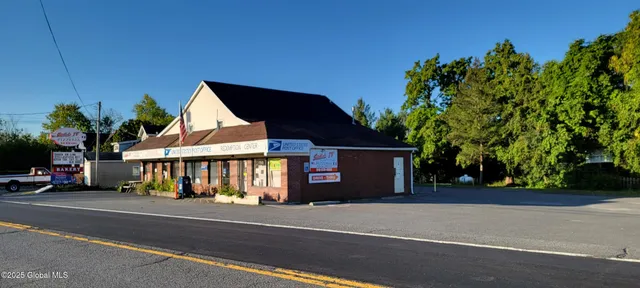 $535,000 | 1225-1227 Highway 9, Stockport, NY 12534