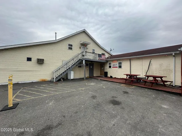 $535,000 | 1225-1227 Highway 9, Stockport, NY 12534