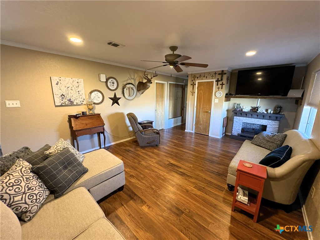 936 County Road 109 Riesel, TX 76682 - Photo 3 of 22 a living room with furniture and a flat screen tv