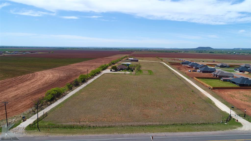 4073 B Highway 83 Tuscola, TX 79562 - Photo 8 of 11 a view of a city