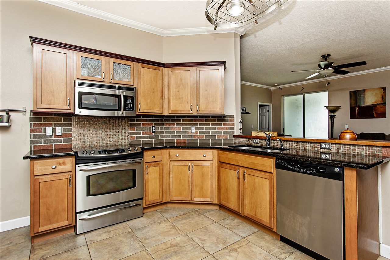 21 Riddle Drive Palm Coast, FL 32164 - Photo 9 of 26 Gallery Image 9