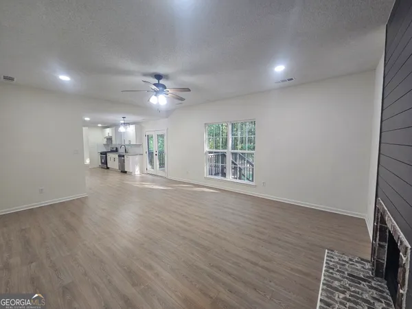 $2,550 | 150 Park Timbers Drive, Sharpsburg, GA 30277