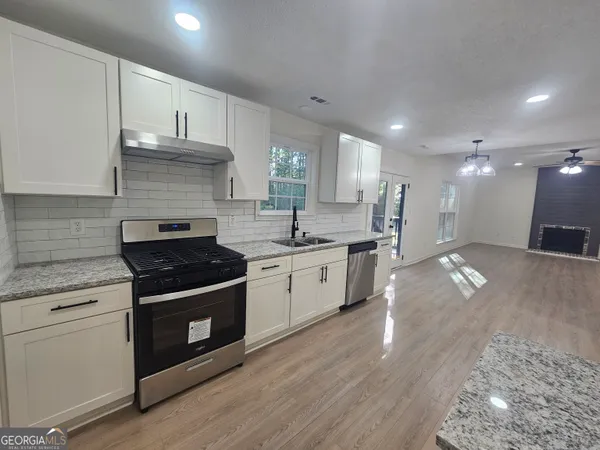 $2,550 | 150 Park Timbers Drive, Sharpsburg, GA 30277