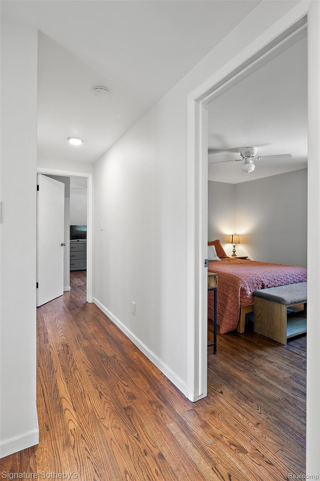 4210 England Beach Road White Lake, MI 48383 - Photo 21 of 46 4210 England Beach-36.jpg