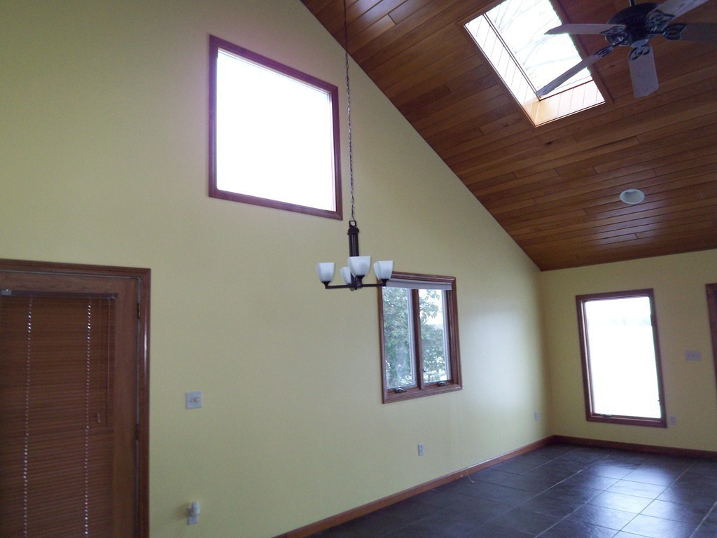 17 Point Of Pines Road Freetown, MA 02717 - Photo 8 of 25 Gallery Image 8