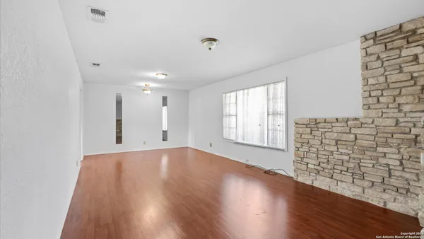 $415,000 | 119 Felps Drive, Blanco, TX 78606