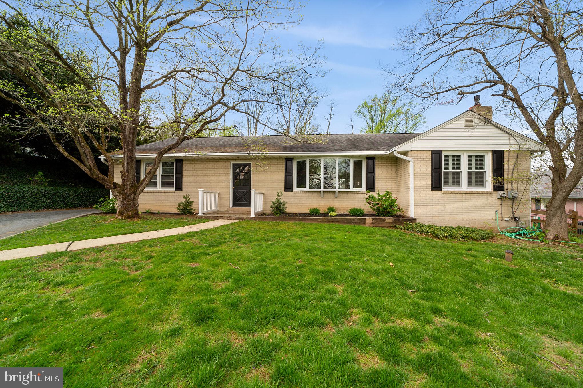 902 South Chester Road West Chester, PA 19382 - Photo 1 of 29 Gallery Image 1