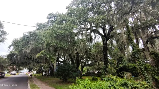 $279,000 | 1106 11th Street, Port Royal, SC 29935