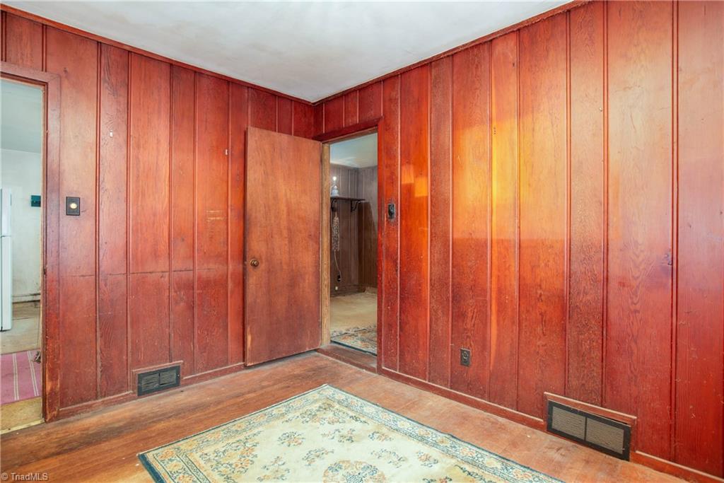 950 Stratford Road Northwest Winston-Salem, NC 27104 - Photo 12 of 41