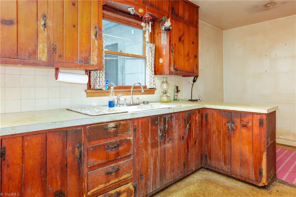 950 Stratford Road Northwest Winston-Salem, NC 27104 - Photo 23 of 41