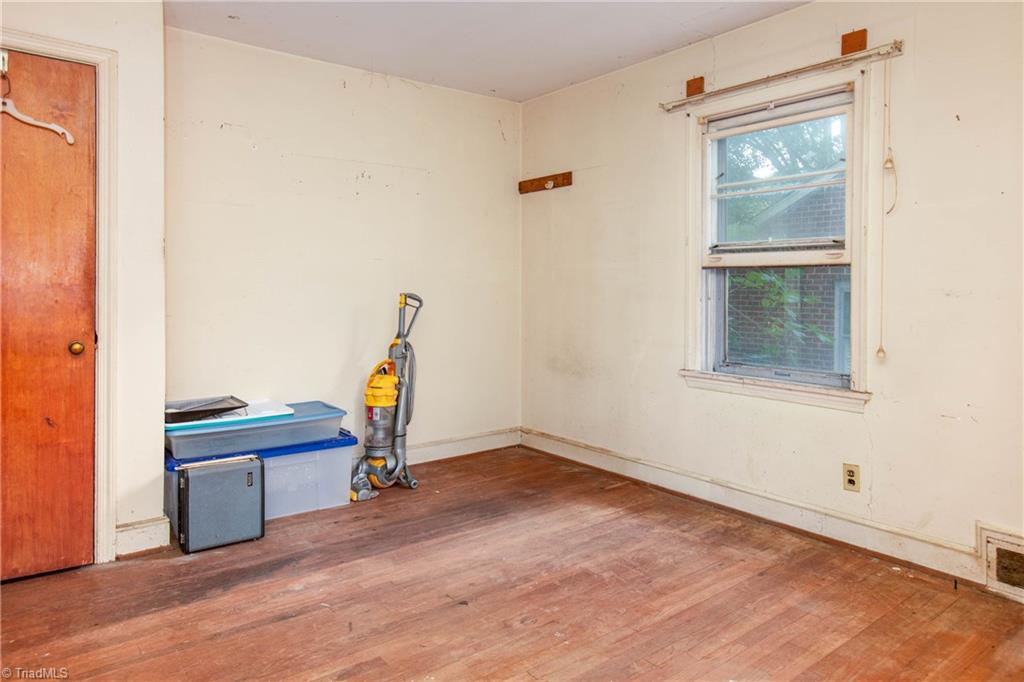 950 Stratford Road Northwest Winston-Salem, NC 27104 - Photo 32 of 41