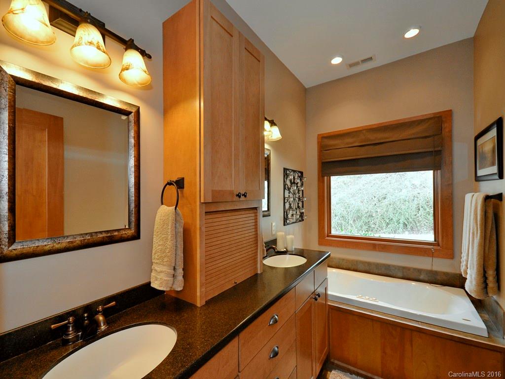 169 Cinnamon Ridge Waynesville, NC 28785 - Photo 11 of 23 Gallery Image 11