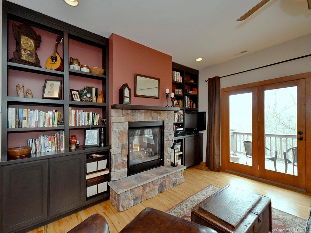 169 Cinnamon Ridge Waynesville, NC 28785 - Photo 3 of 23 Gallery Image 3