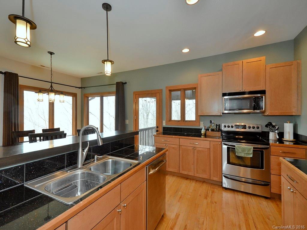 169 Cinnamon Ridge Waynesville, NC 28785 - Photo 7 of 23 Gallery Image 7