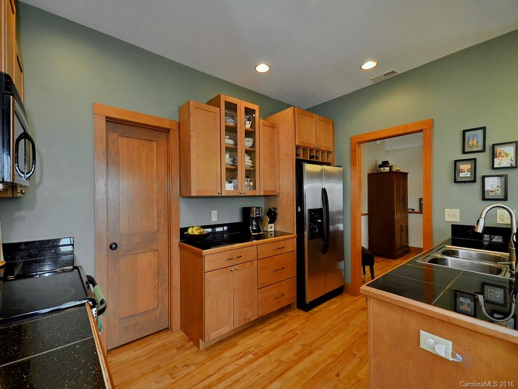 169 Cinnamon Ridge Waynesville, NC 28785 - Photo 8 of 23 Gallery Image 8