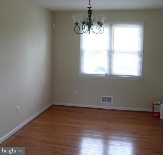 5744 Utrecht Road Baltimore, MD 21206 - Photo 5 of 14 Dining Room